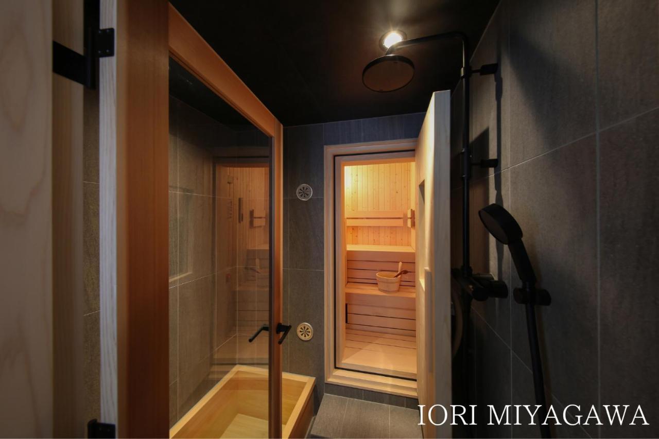 Iori Stay Takayama  Rom bilde
