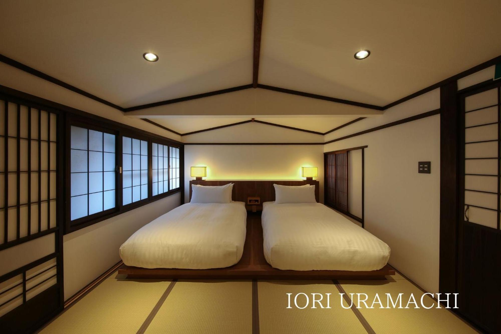 Iori Stay Takayama  Rom bilde